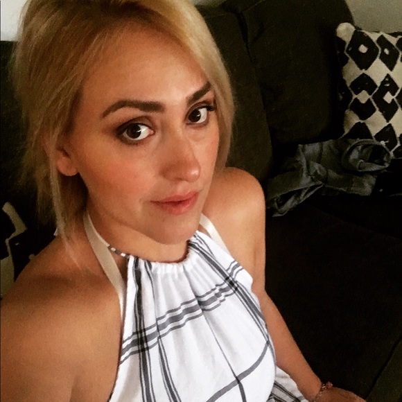 Meet your Posher, Roxanne - Picture 6 of 6